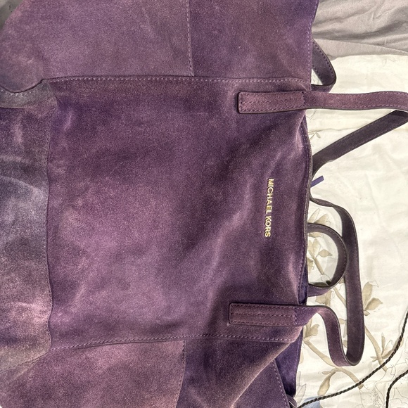 Purple suede Michael Kors Tote and wallet - Picture 1 of 4